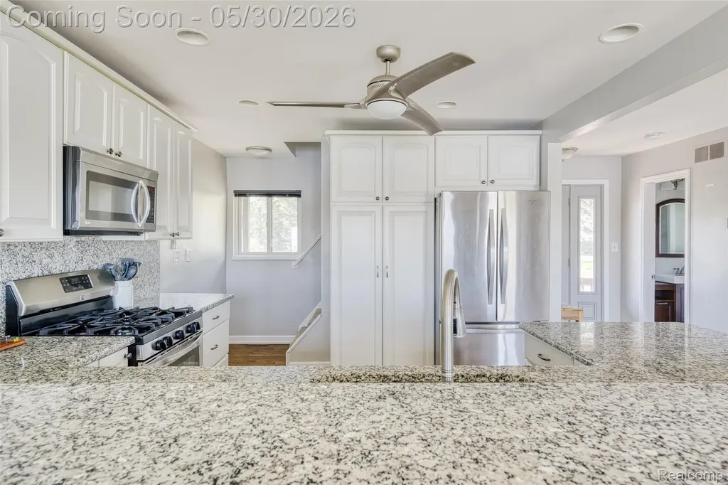 10094 Elizabeth Lake Road White Lake Charter Township MI 48386