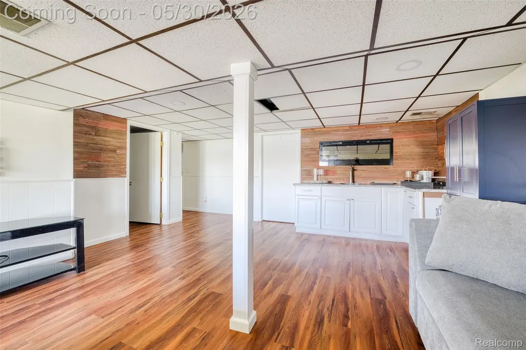 10094 Elizabeth Lake Road White Lake Charter Township MI 48386