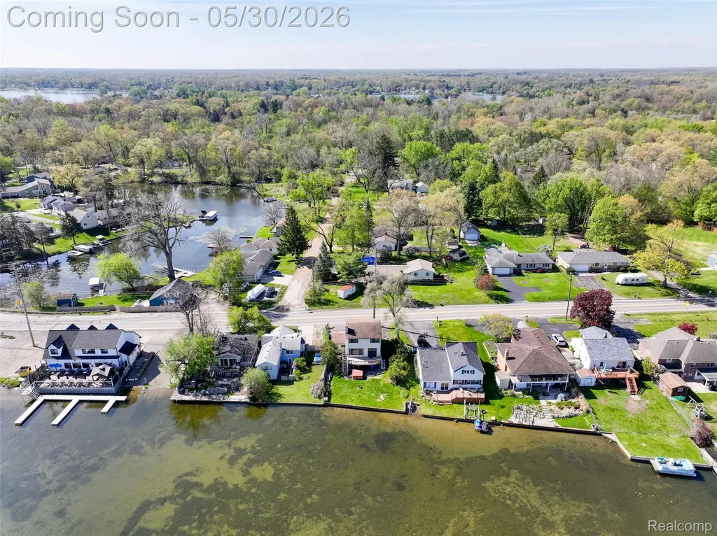 10094 Elizabeth Lake Road White Lake Charter Township MI 48386