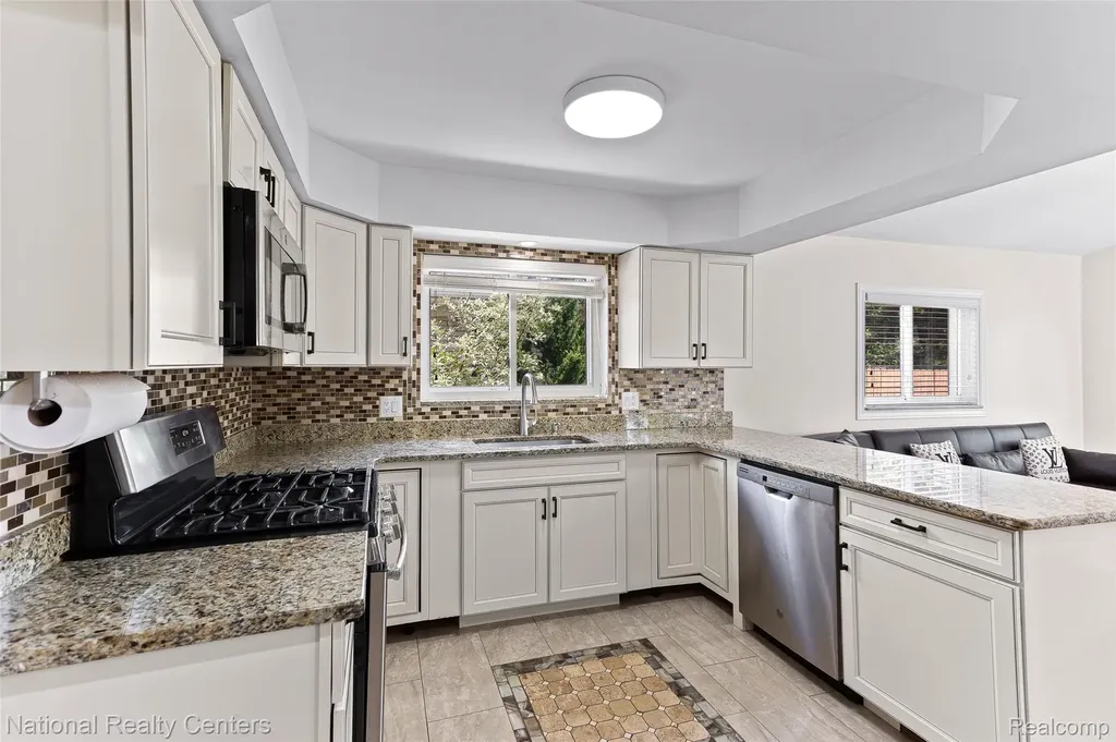 37050 Calka Drive Sterling Heights City MI 48310
