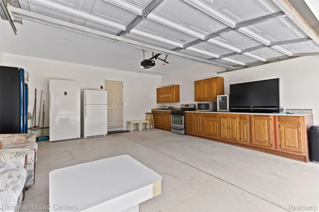 37050 Calka Drive Sterling Heights City MI 48310