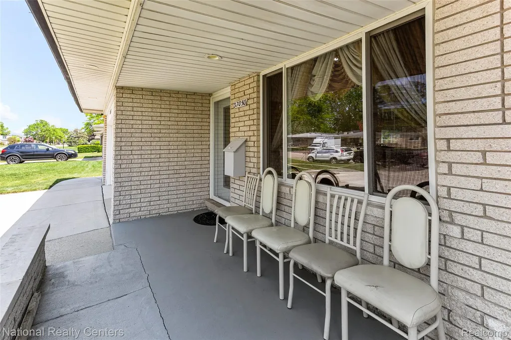 37050 Calka Drive Sterling Heights City MI 48310