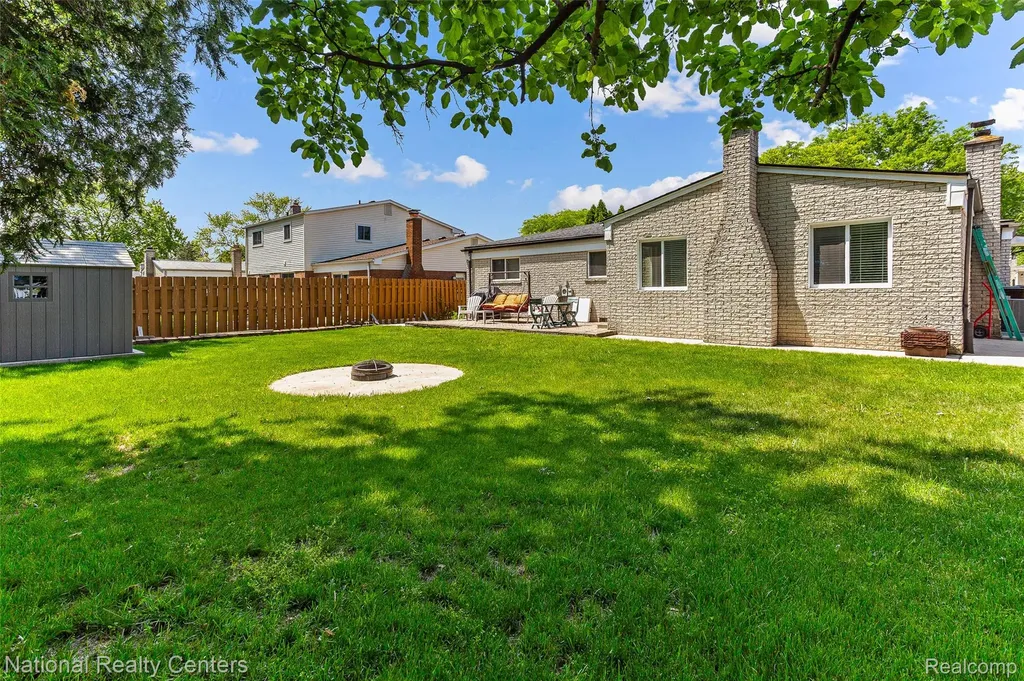 37050 Calka Drive Sterling Heights City MI 48310