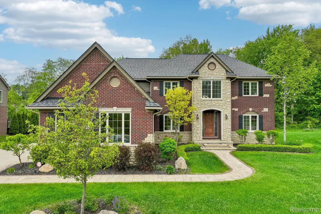 47566 Alpine Drive Novi City MI 48374