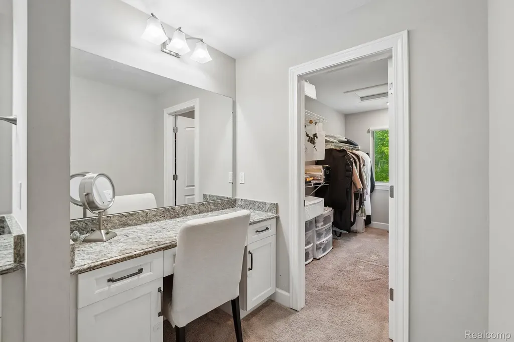 47566 Alpine Drive Novi City MI 48374