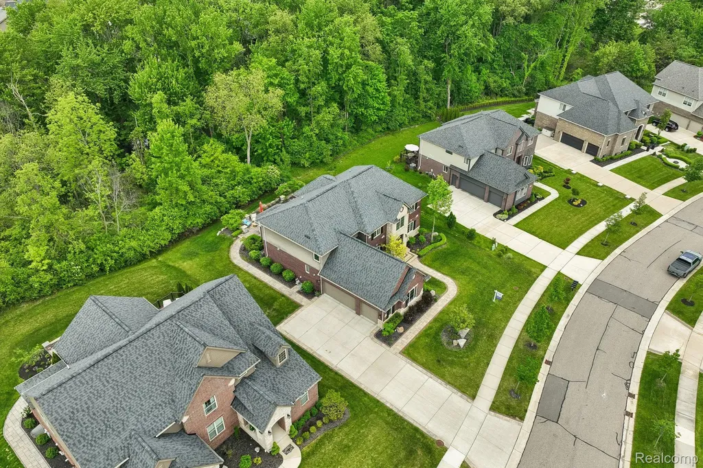 47566 Alpine Drive Novi City MI 48374