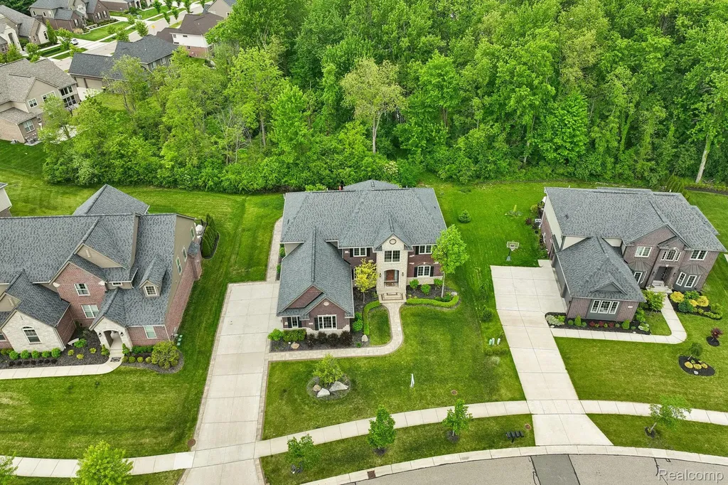 47566 Alpine Drive Novi City MI 48374