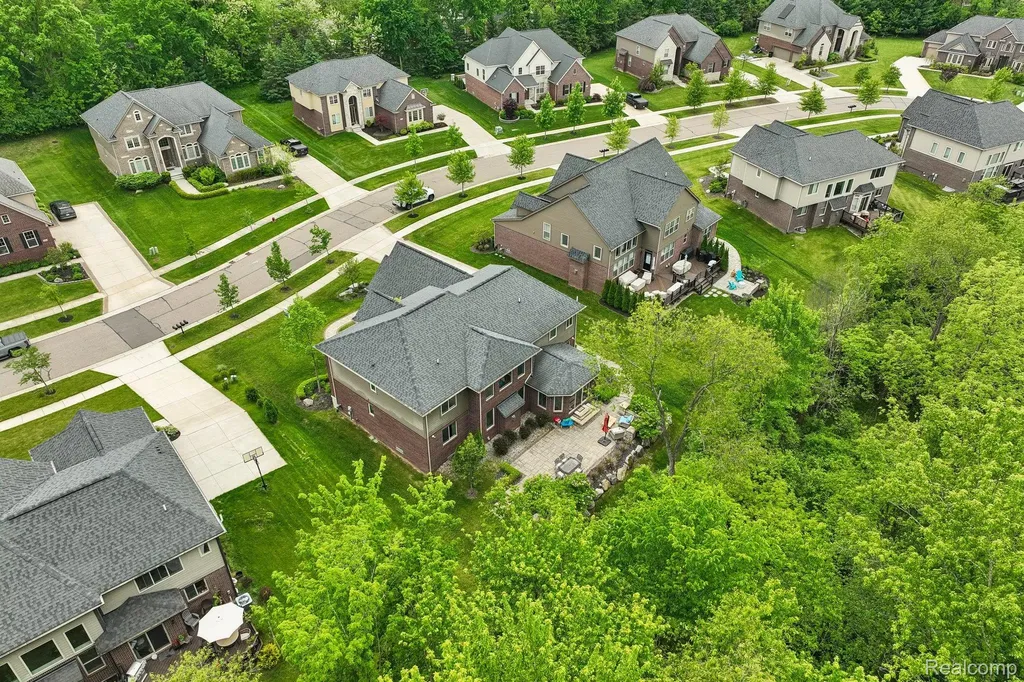 47566 Alpine Drive Novi City MI 48374