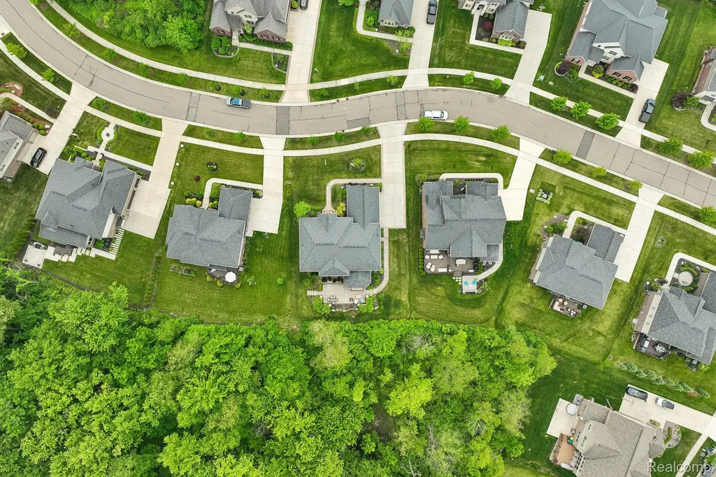 47566 Alpine Drive Novi City MI 48374