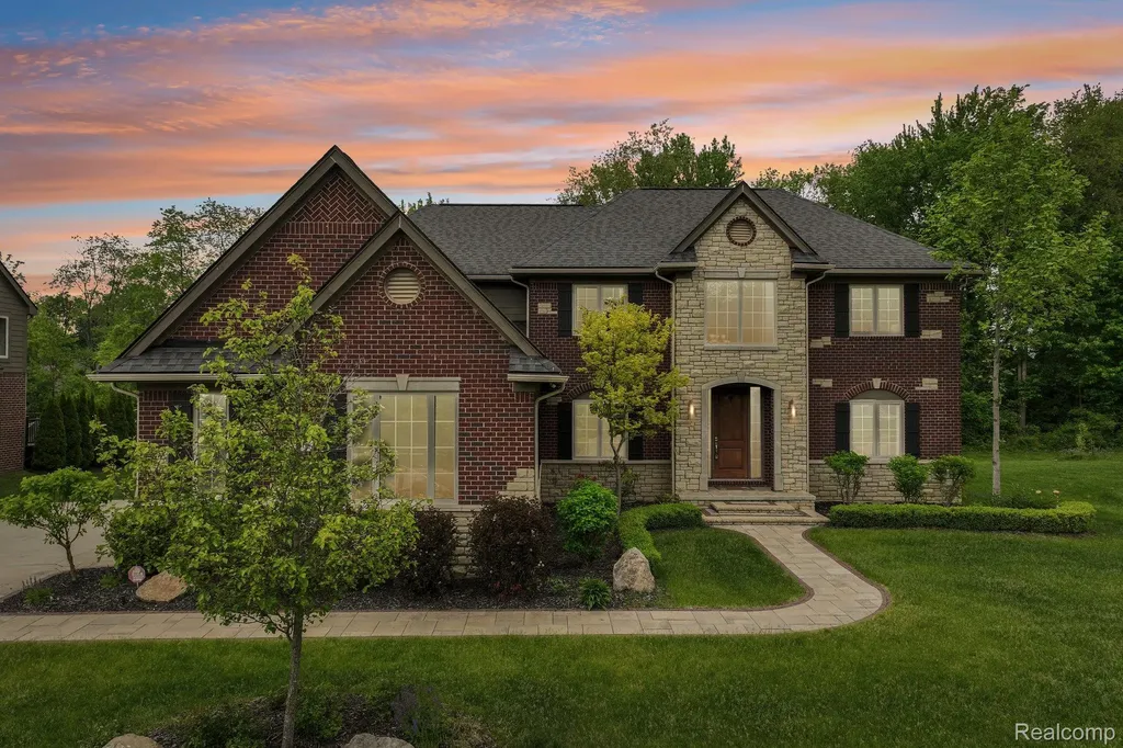 47566 Alpine Drive Novi City MI 48374