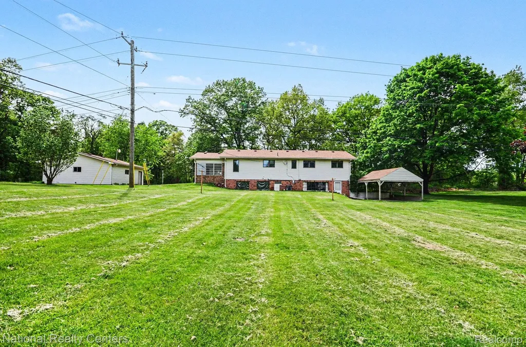 791 Kline Road Oakland Charter Township MI 48363