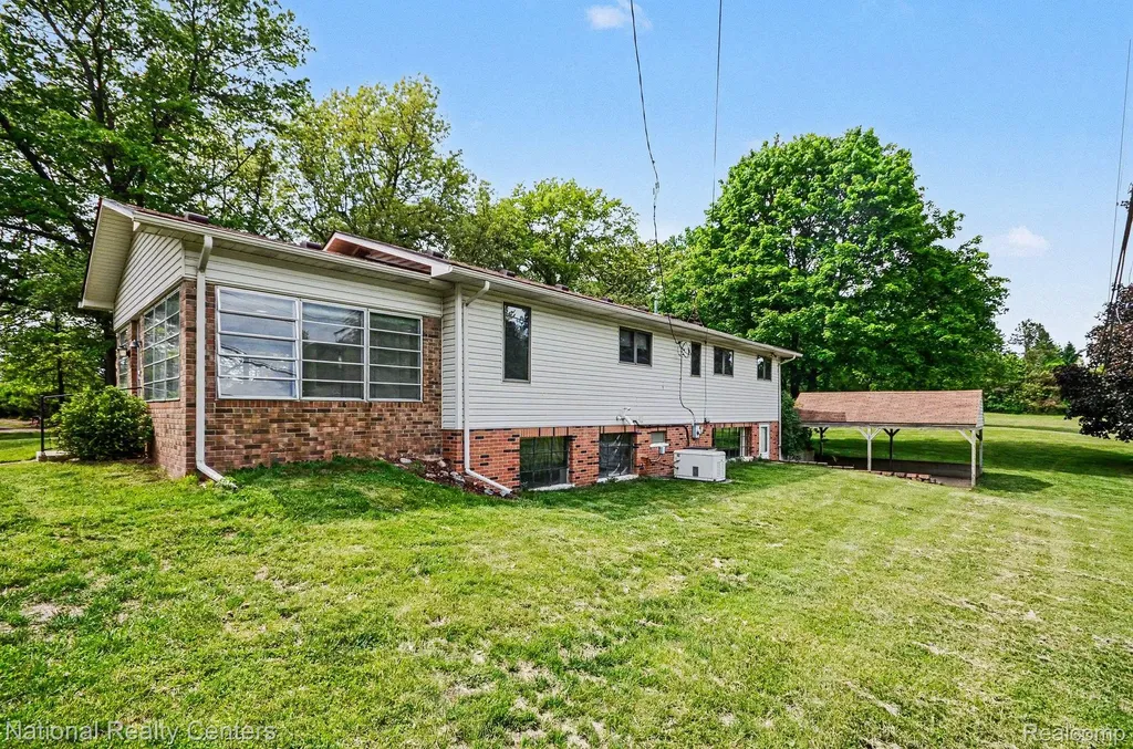 791 Kline Road Oakland Charter Township MI 48363