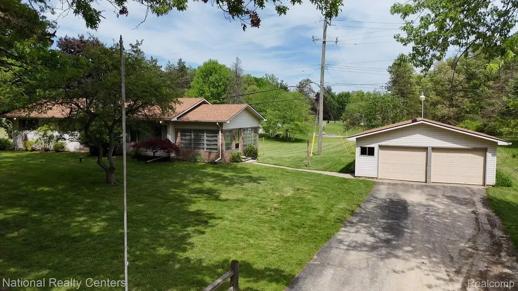 791 Kline Road Oakland Charter Township MI 48363