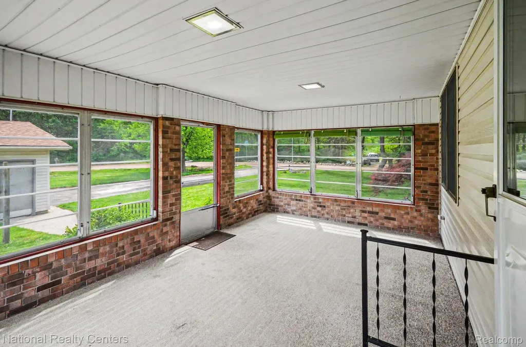 791 Kline Road Oakland Charter Township MI 48363