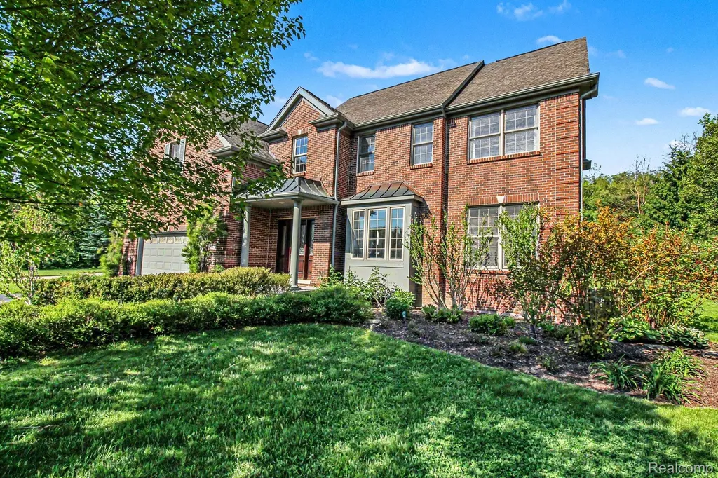 9367 Wildflower Way Springfield Charter Township MI 48350