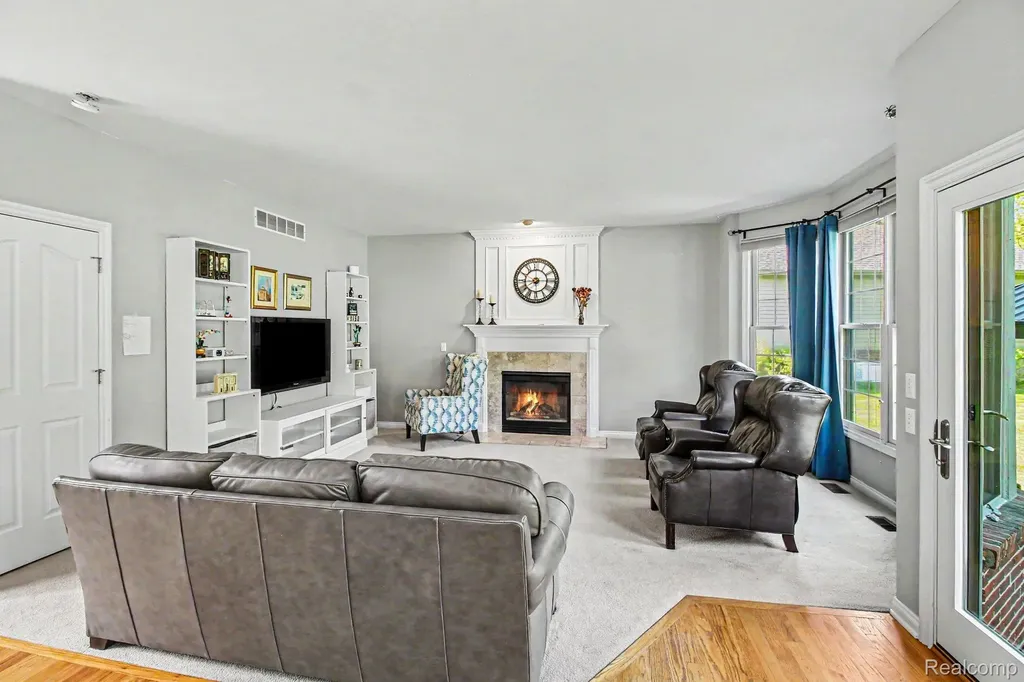 9367 Wildflower Way Springfield Charter Township MI 48350