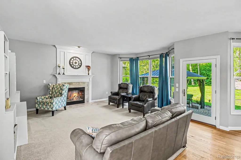 9367 Wildflower Way Springfield Charter Township MI 48350
