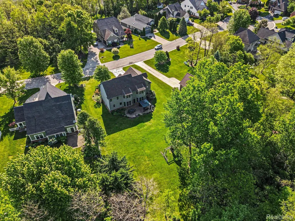 9367 Wildflower Way Springfield Charter Township MI 48350