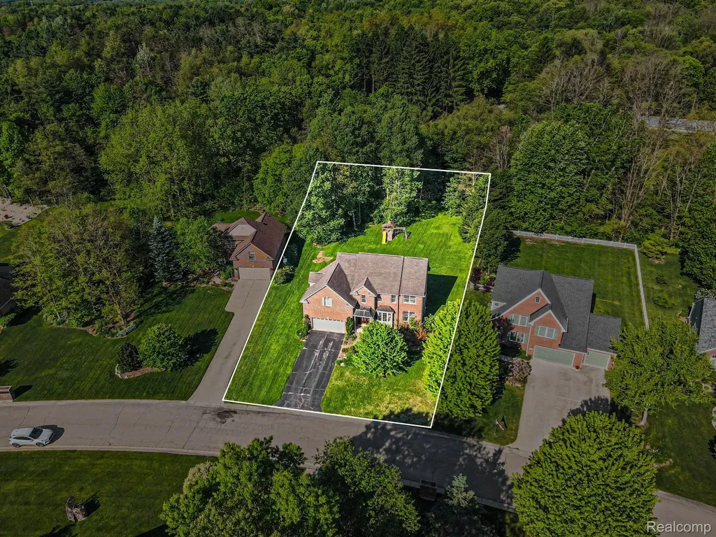 9367 Wildflower Way Springfield Charter Township MI 48350