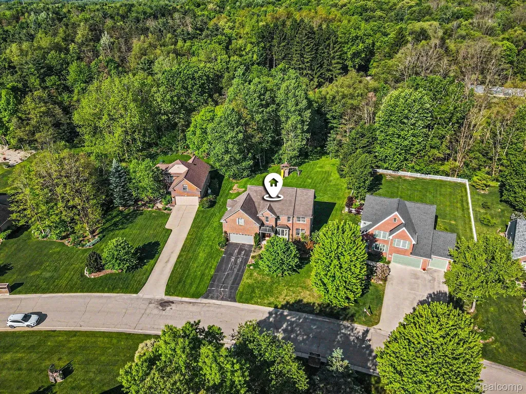9367 Wildflower Way Springfield Charter Township MI 48350