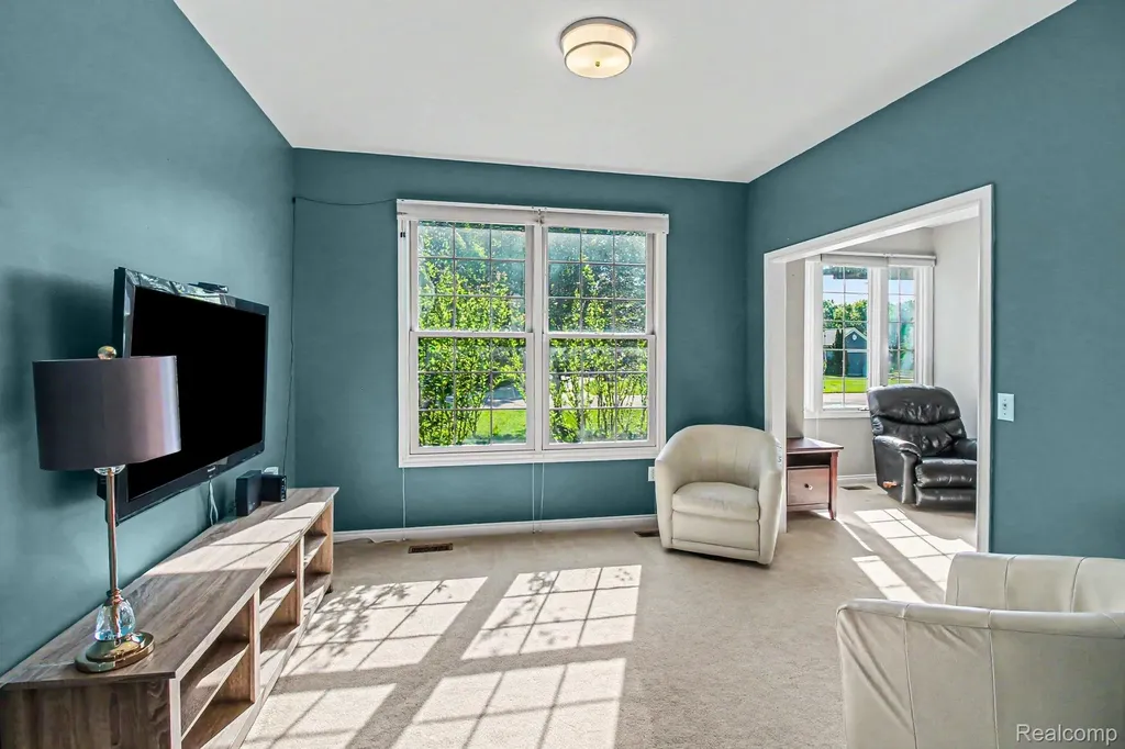 9367 Wildflower Way Springfield Charter Township MI 48350