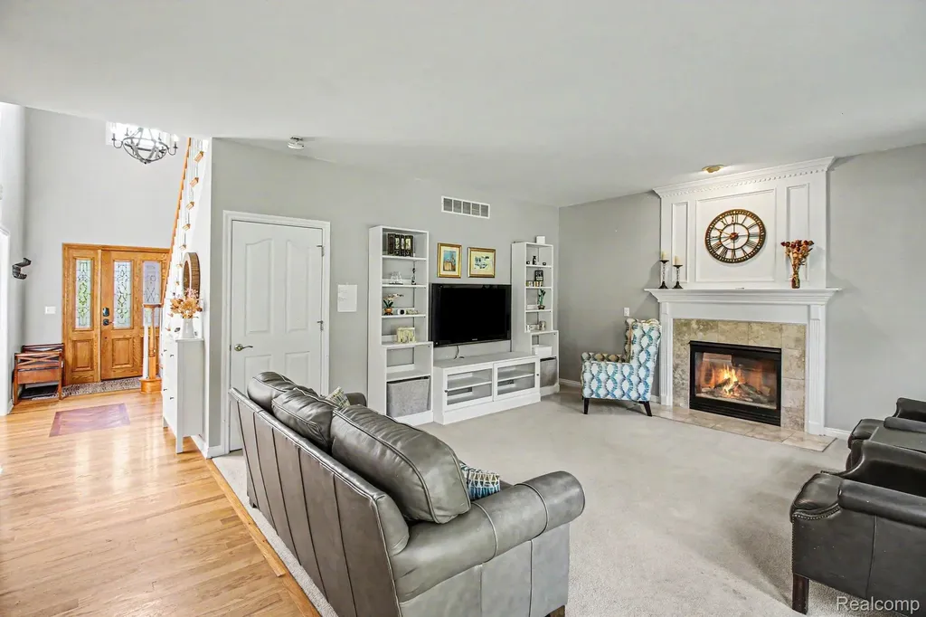 9367 Wildflower Way Springfield Charter Township MI 48350