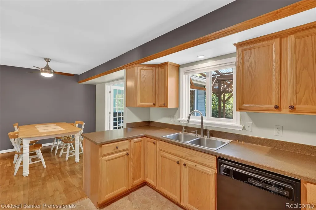 6076 Wild Turkey Road Grand Blanc Charter Township MI 48439