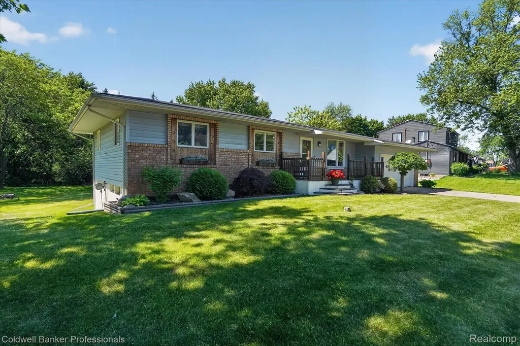 6076 Wild Turkey Road Grand Blanc Charter Township MI 48439