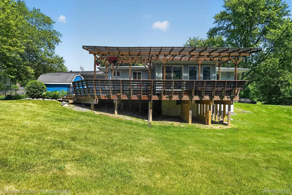 6076 Wild Turkey Road Grand Blanc Charter Township MI 48439