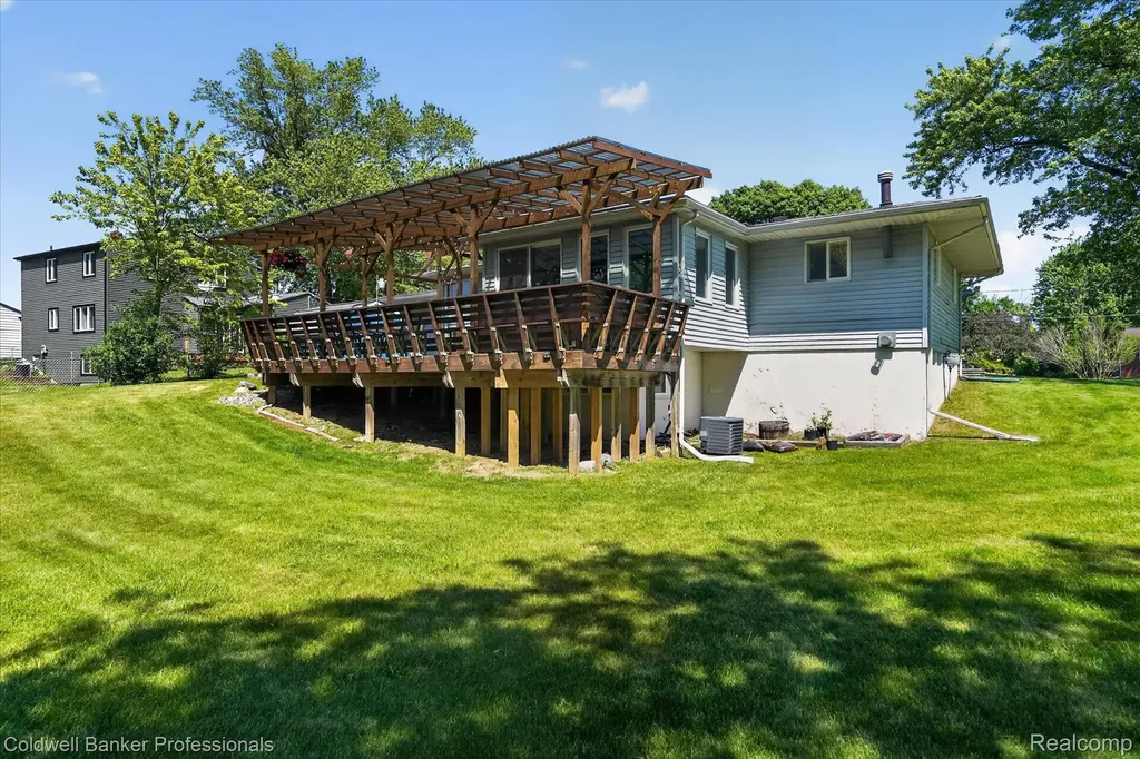 6076 Wild Turkey Road Grand Blanc Charter Township MI 48439