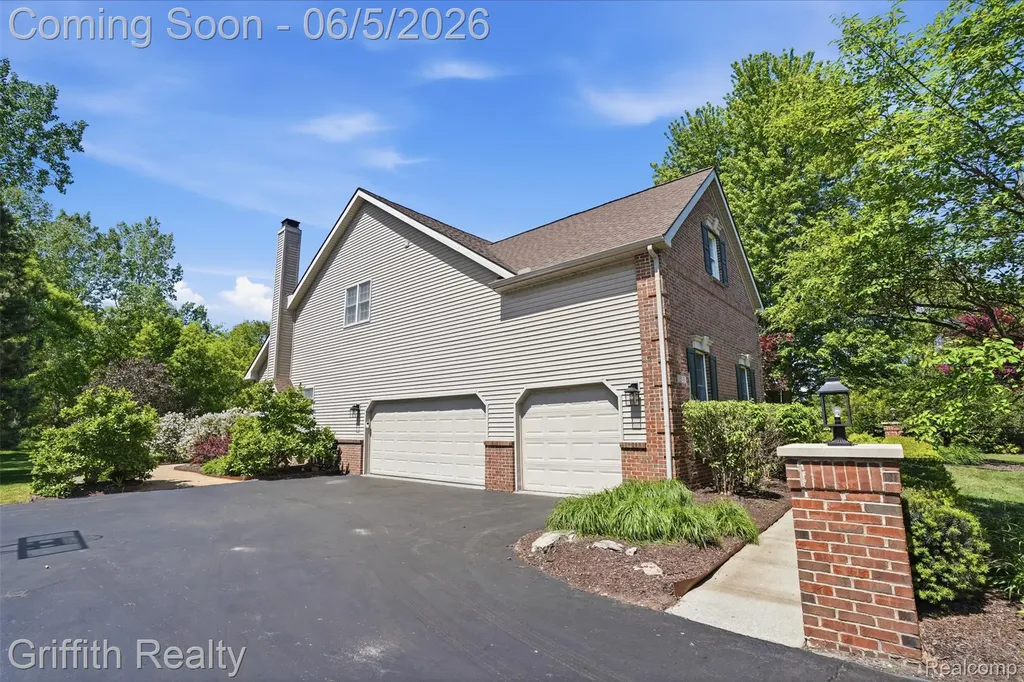 1543 Fairfax Court Milford Charter Township MI 48380