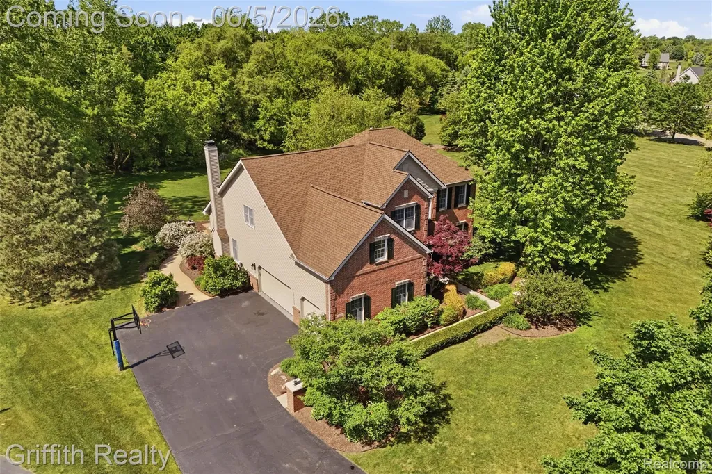 1543 Fairfax Court Milford Charter Township MI 48380