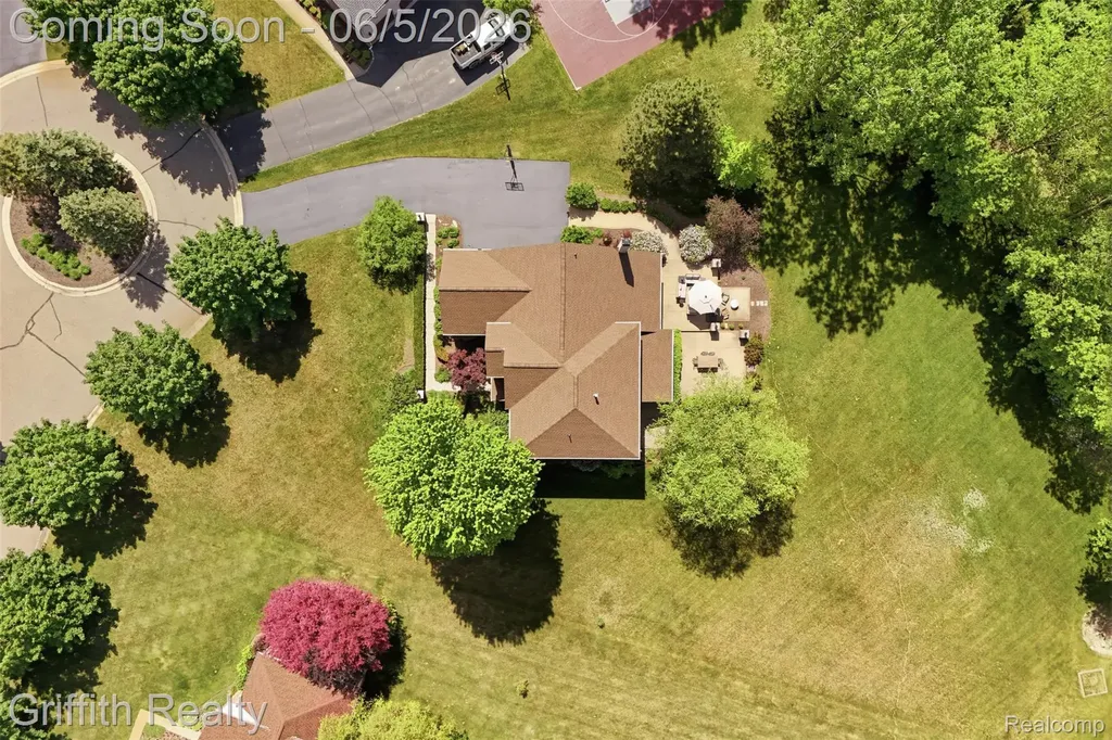 1543 Fairfax Court Milford Charter Township MI 48380