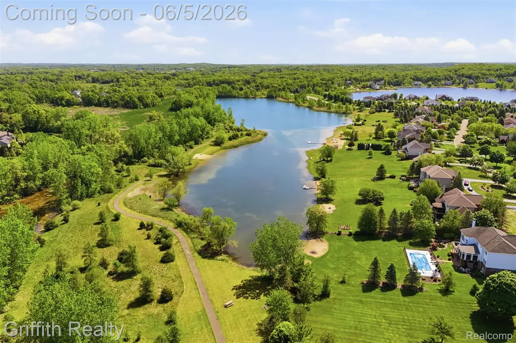 1543 Fairfax Court Milford Charter Township MI 48380