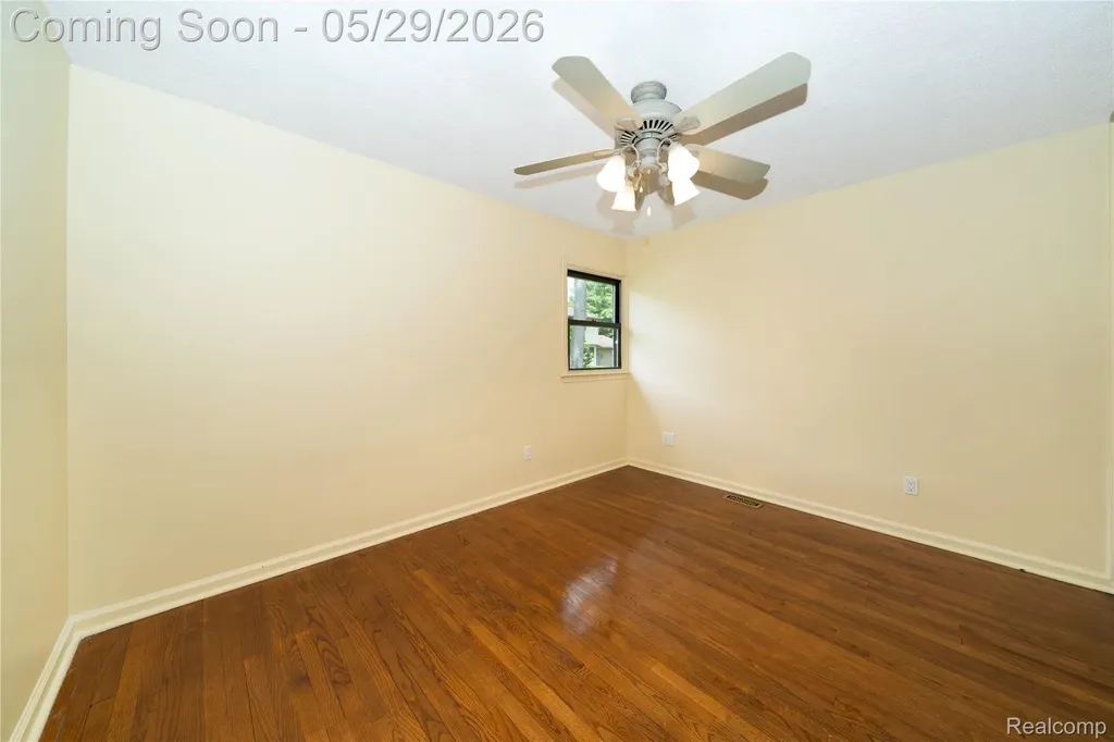 7806 Circle Boulevard West Bloomfield Charter Township MI 48323