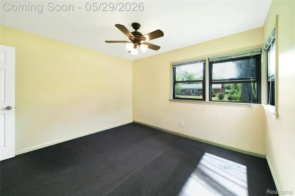 7806 Circle Boulevard West Bloomfield Charter Township MI 48323