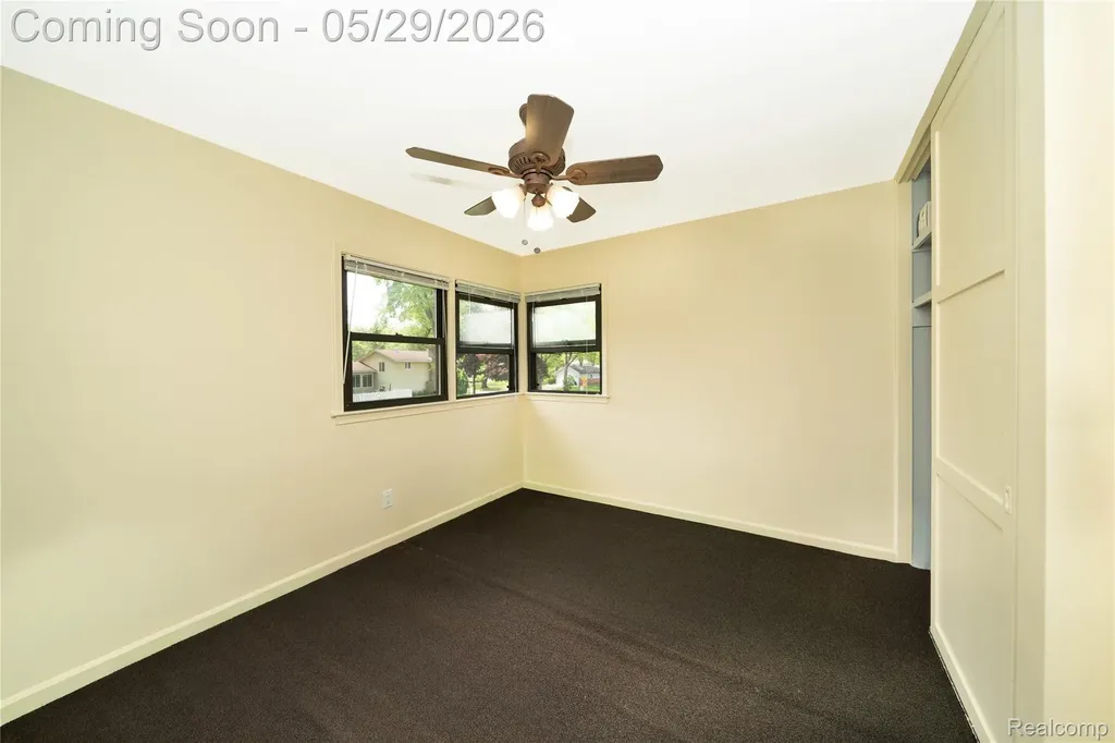 7806 Circle Boulevard West Bloomfield Charter Township MI 48323