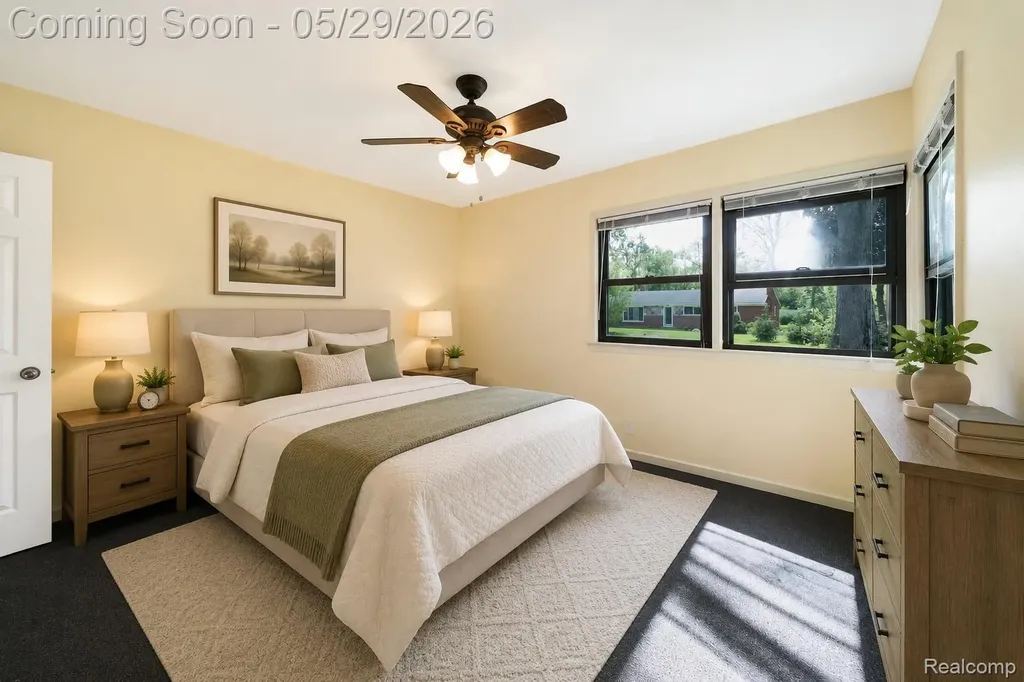 7806 Circle Boulevard West Bloomfield Charter Township MI 48323