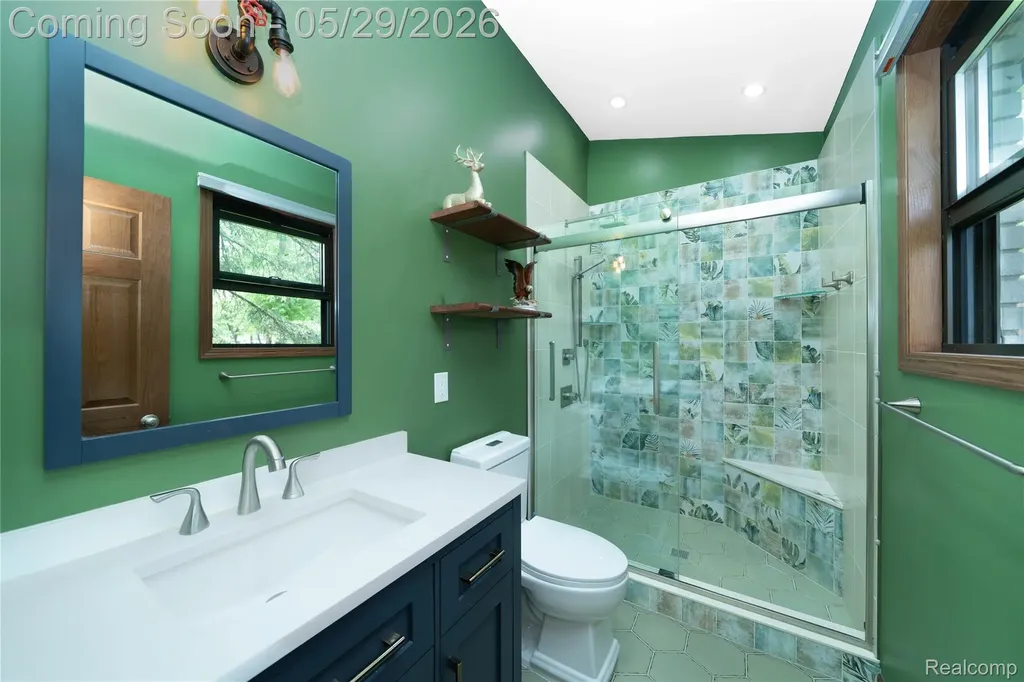 7806 Circle Boulevard West Bloomfield Charter Township MI 48323