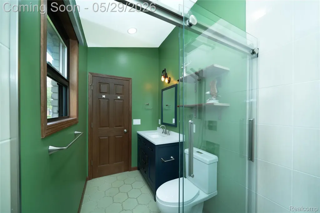 7806 Circle Boulevard West Bloomfield Charter Township MI 48323