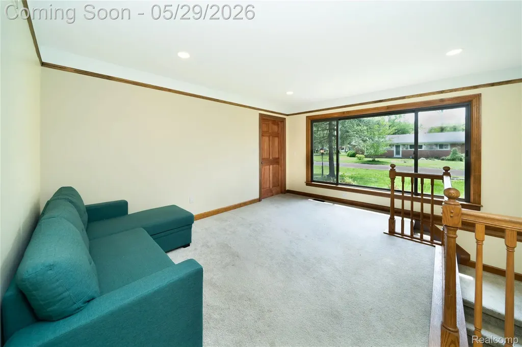 7806 Circle Boulevard West Bloomfield Charter Township MI 48323