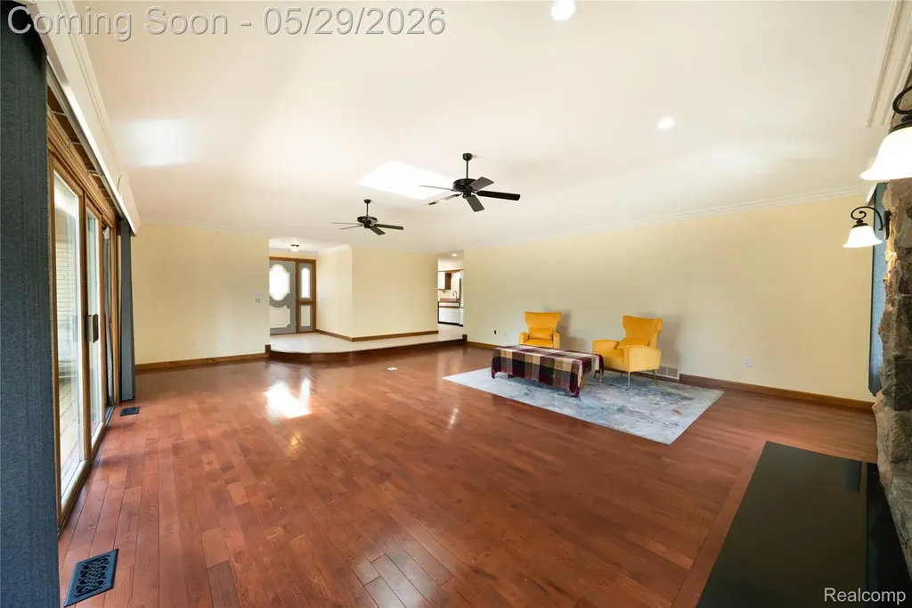 7806 Circle Boulevard West Bloomfield Charter Township MI 48323