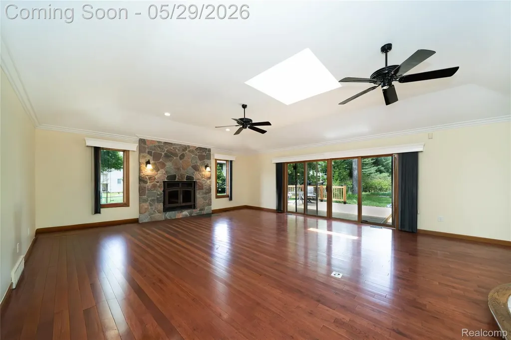 7806 Circle Boulevard West Bloomfield Charter Township MI 48323
