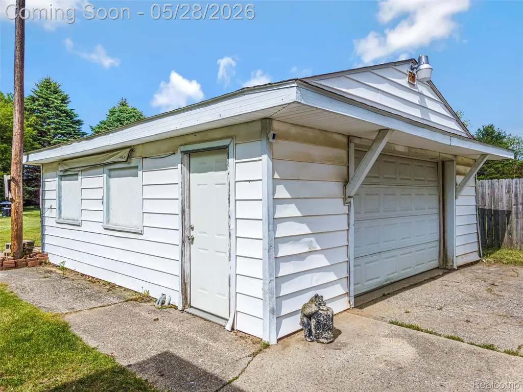 4431 E Mount Morris Road Genesee Charter Township MI 48458