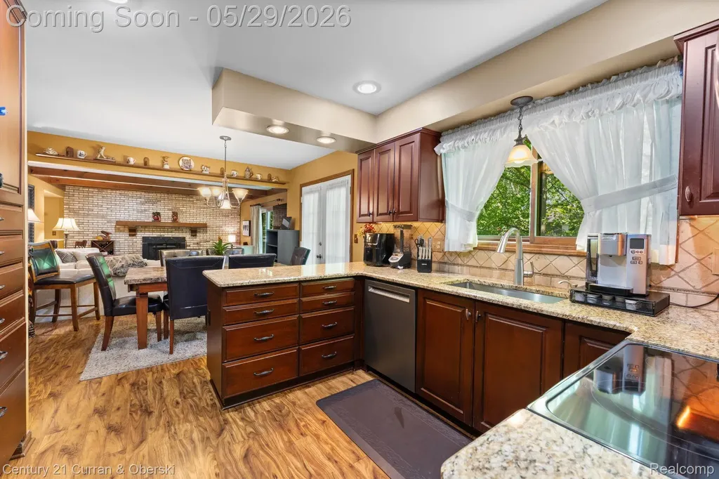 44962 Steeple Path Novi City MI 48375