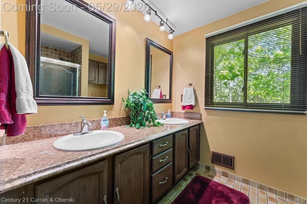 44962 Steeple Path Novi City MI 48375