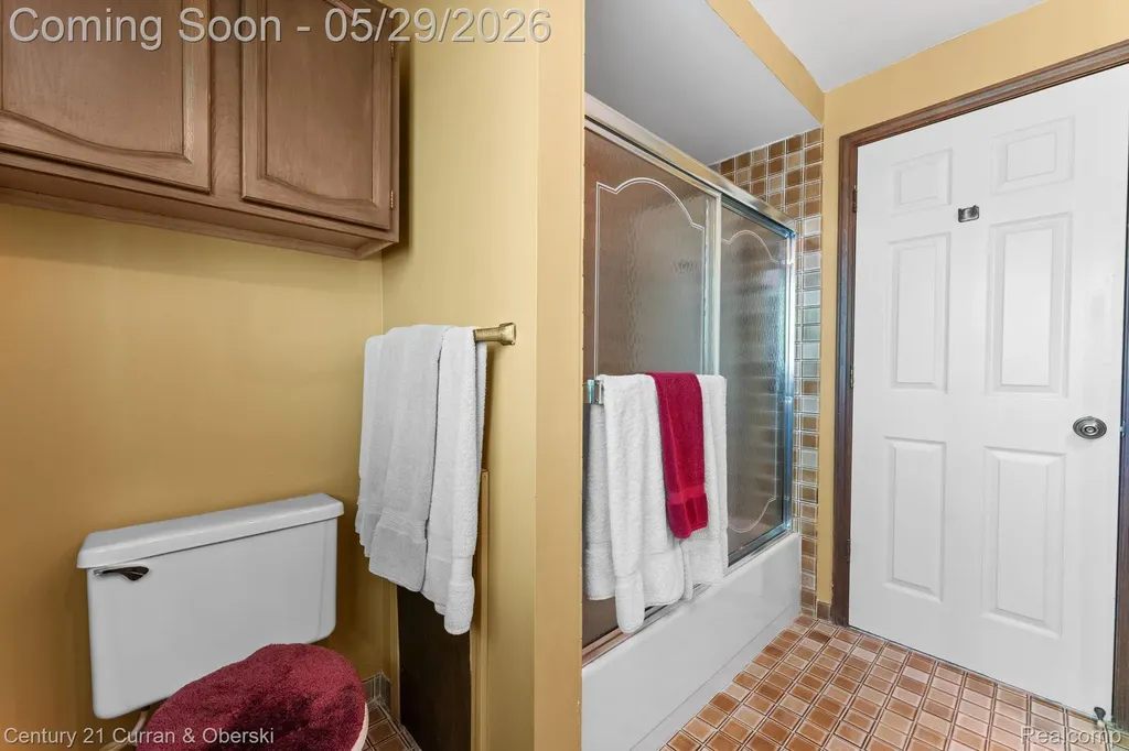 44962 Steeple Path Novi City MI 48375