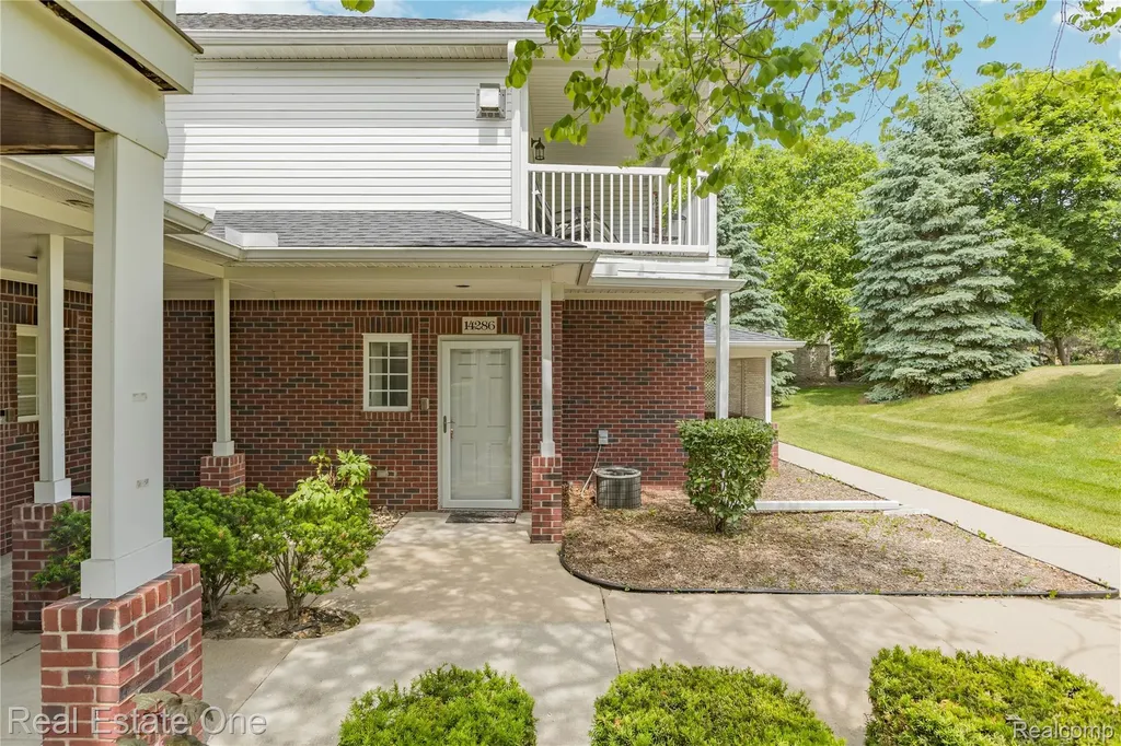 14286 Moravian Manor Circle Sterling Heights City MI 48312
