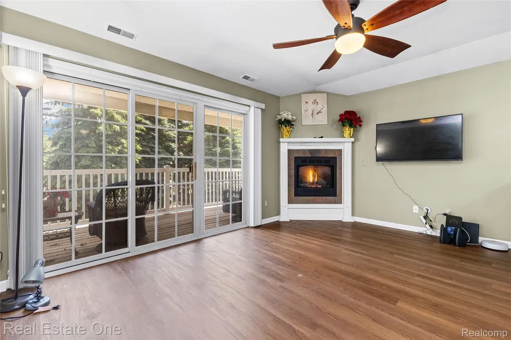 14286 Moravian Manor Circle Sterling Heights City MI 48312