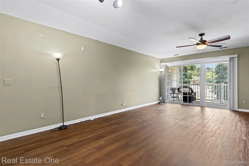 14286 Moravian Manor Circle Sterling Heights City MI 48312